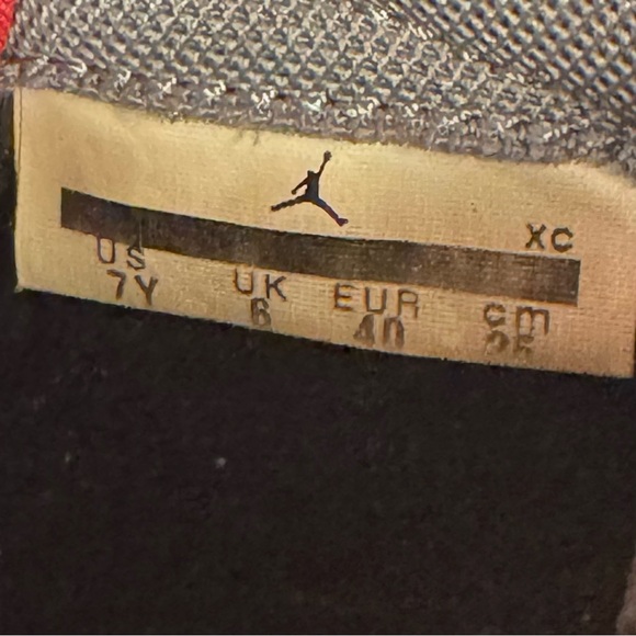 Nike Air Jordan 1 Phat ‘Varsity Red’ Sneakers Size 7Y Sz 8.5 Women - Picture 9 of 9